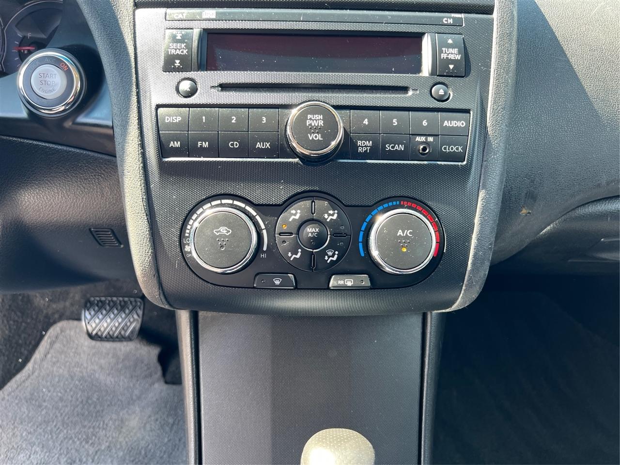 Nissan Altima  2012