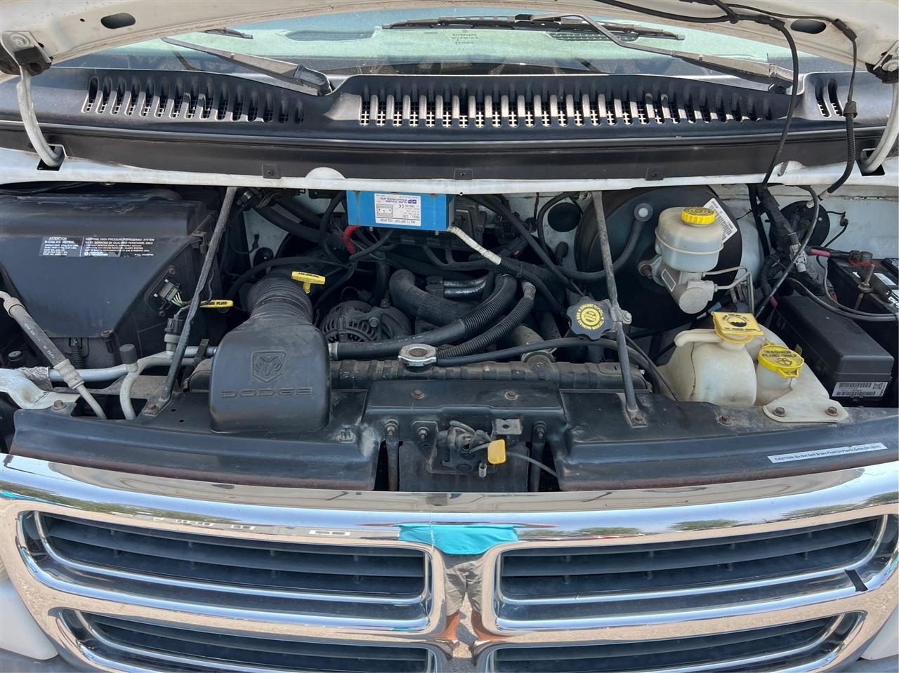 Dodge Ram Van  2000