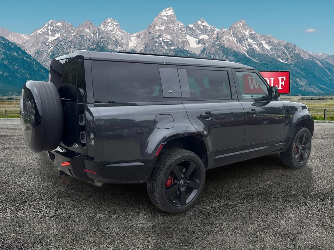 Land Rover Defender  2023
