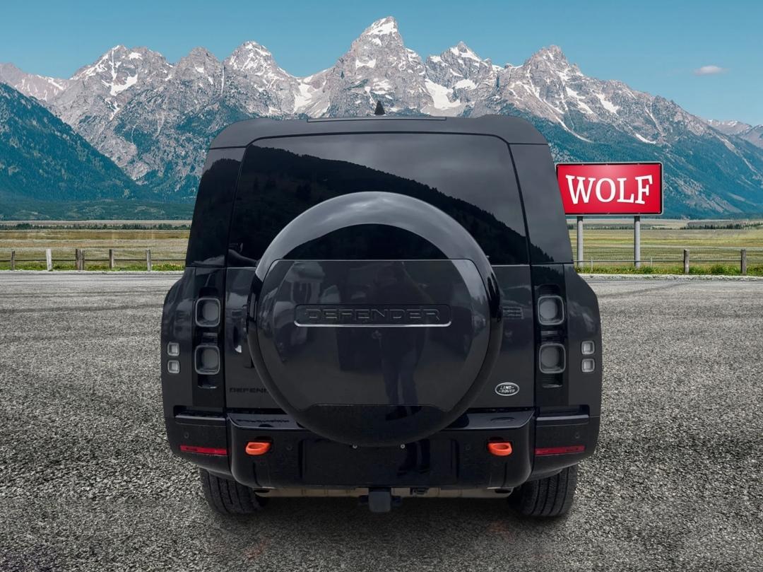 Land Rover Defender  2023