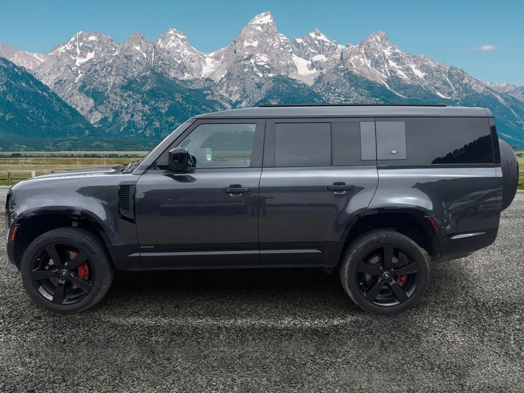 Land Rover Defender  2023