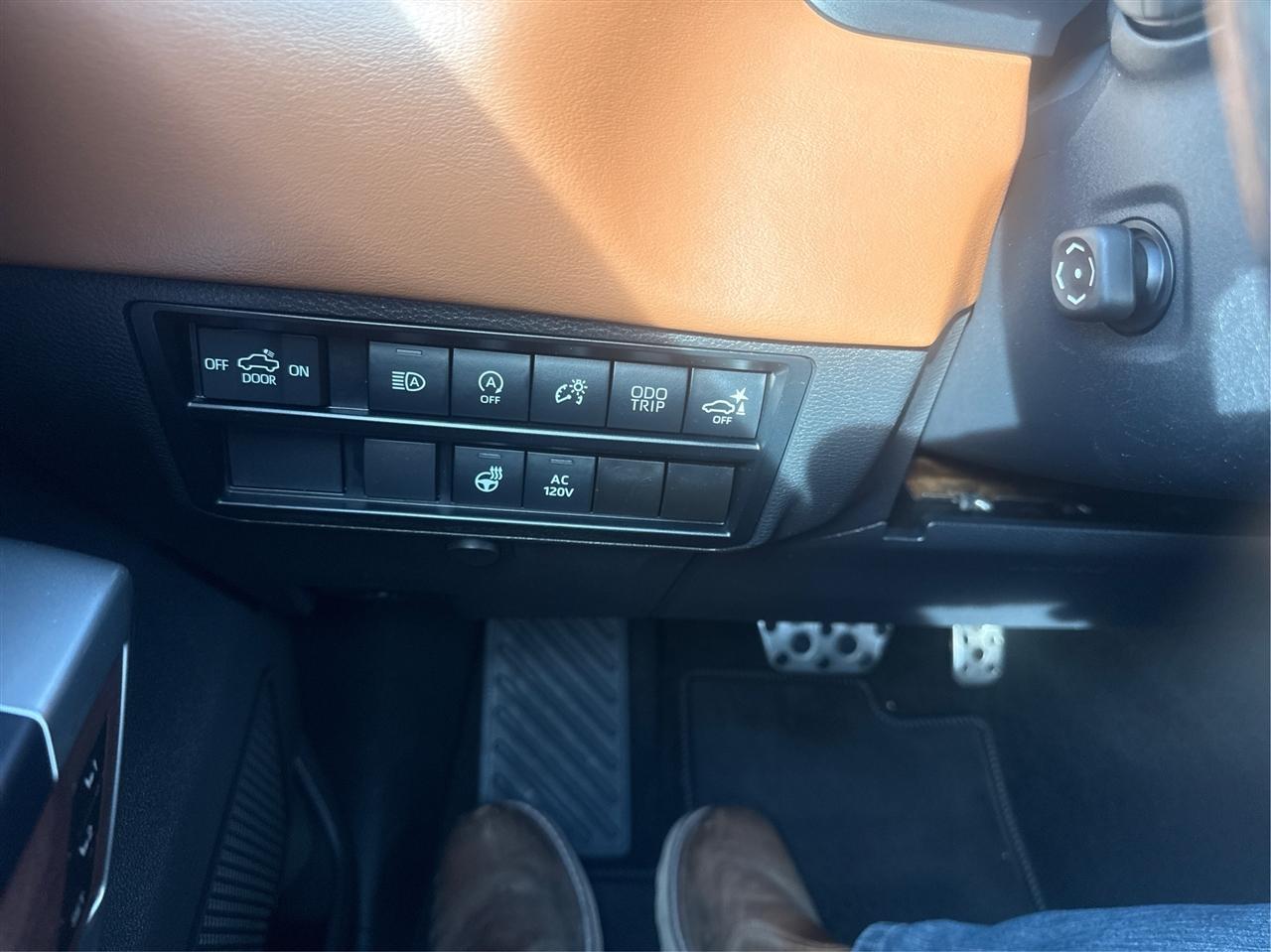 Toyota Tundra 4WD 1794 Edition CrewMax 5.5' Bed 3.5L (Natl) 2024