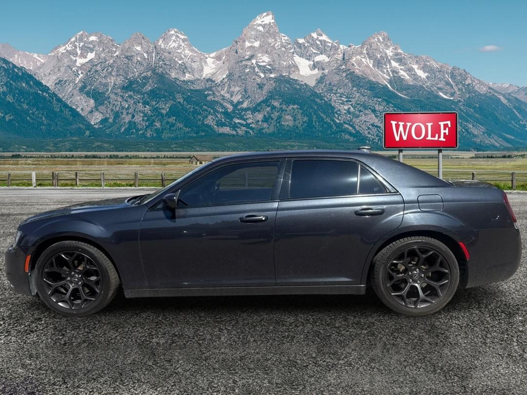 Chrysler 300  2019