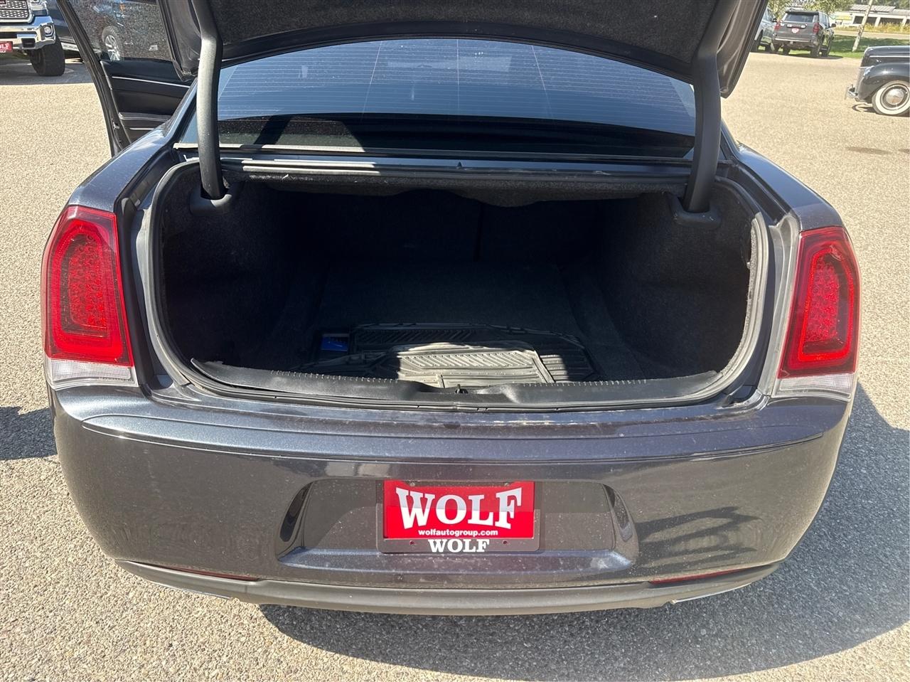 Chrysler 300  2019
