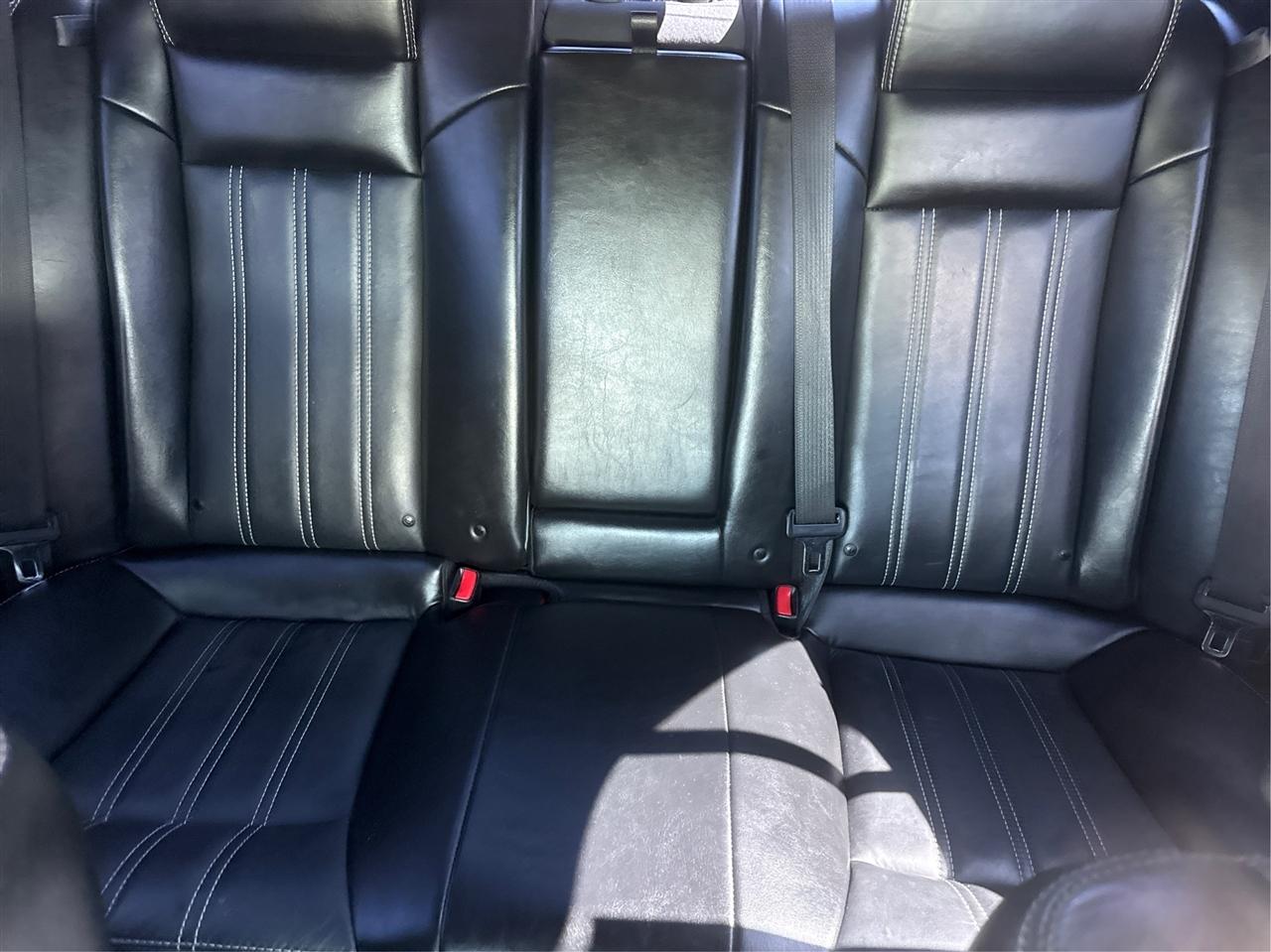 Chrysler 300  2019