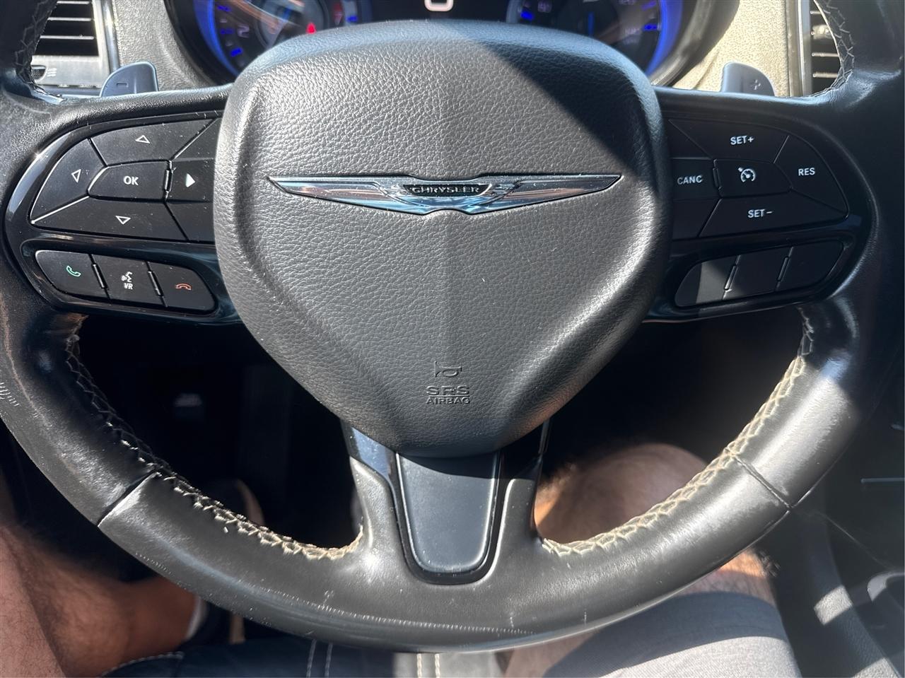 Chrysler 300  2019