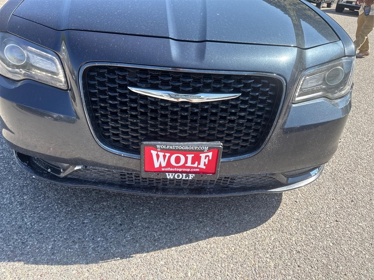 Chrysler 300  2019