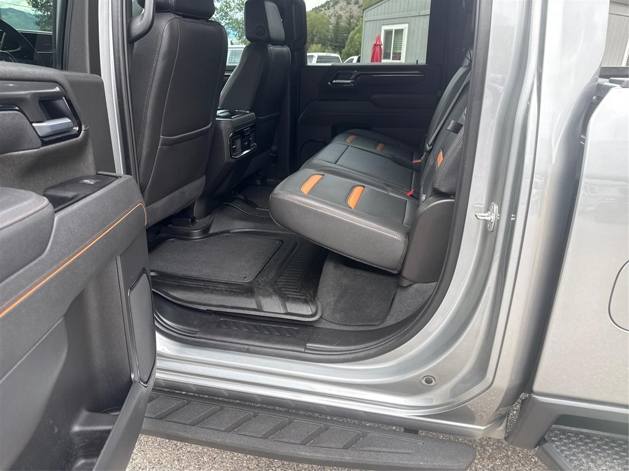 GMC Sierra 3500HD  2025