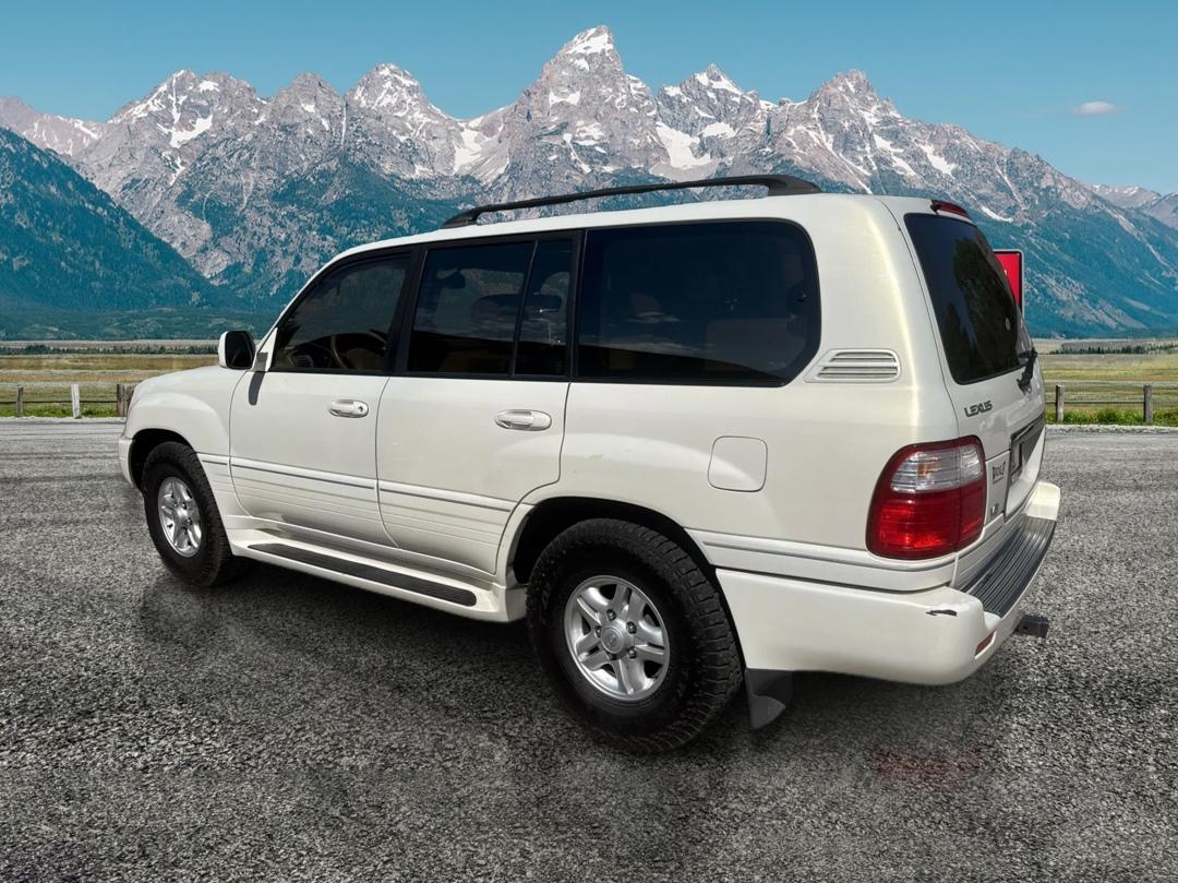 Lexus LX 470 Luxury SUV  1999