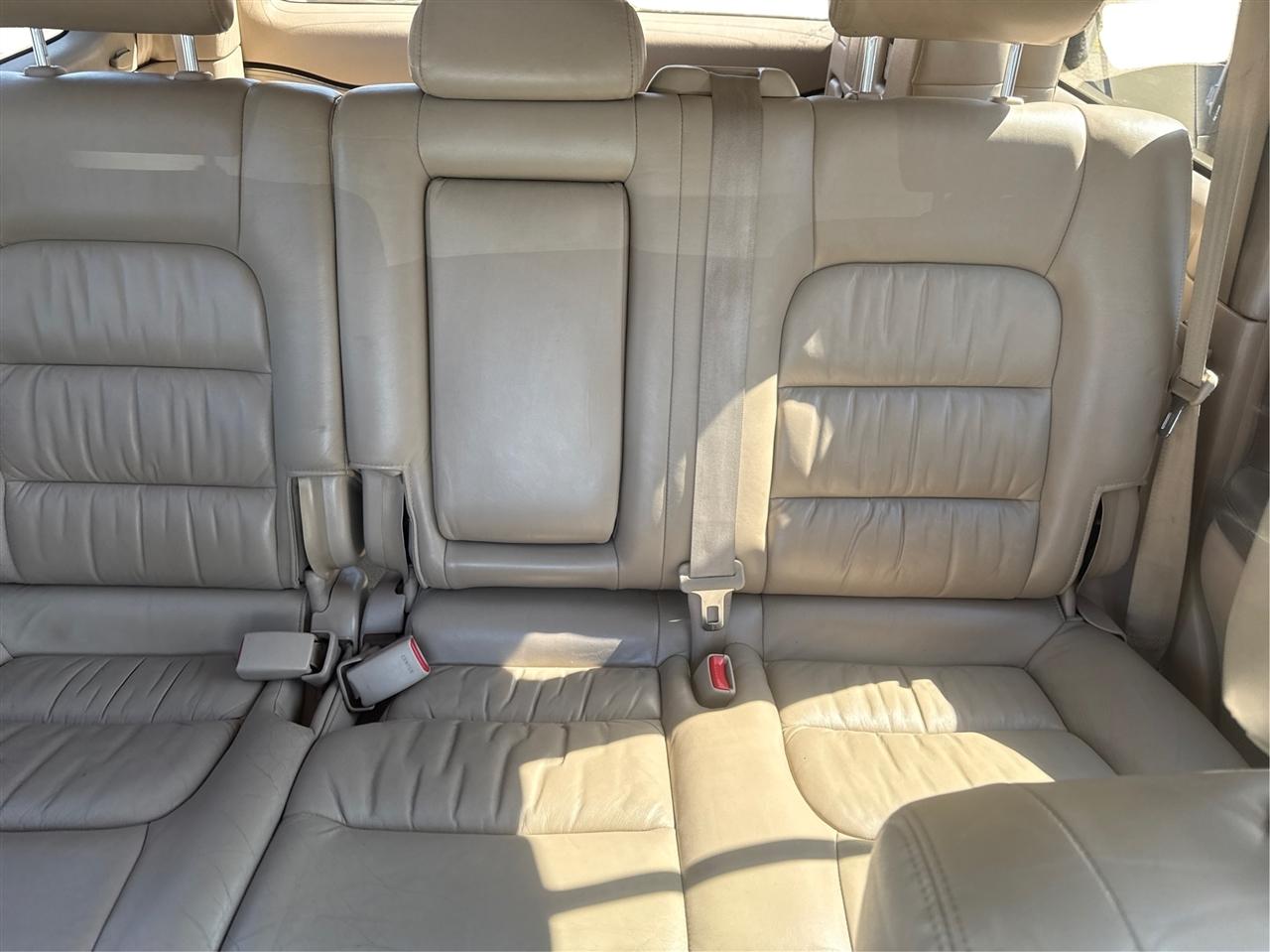 Lexus LX 470 Luxury SUV  1999