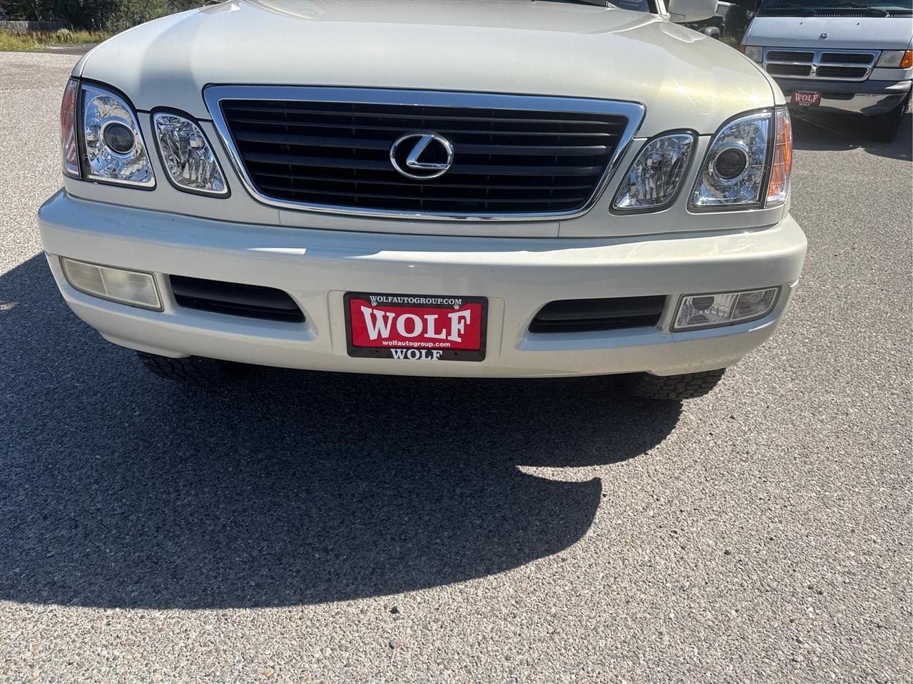 Lexus LX 470 Luxury SUV  1999