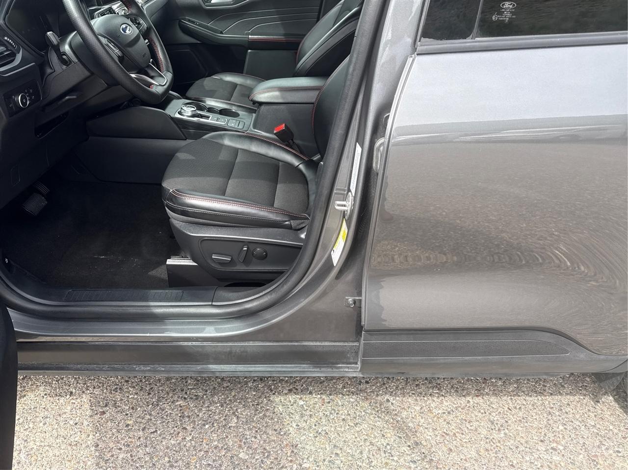 Ford Escape  2025
