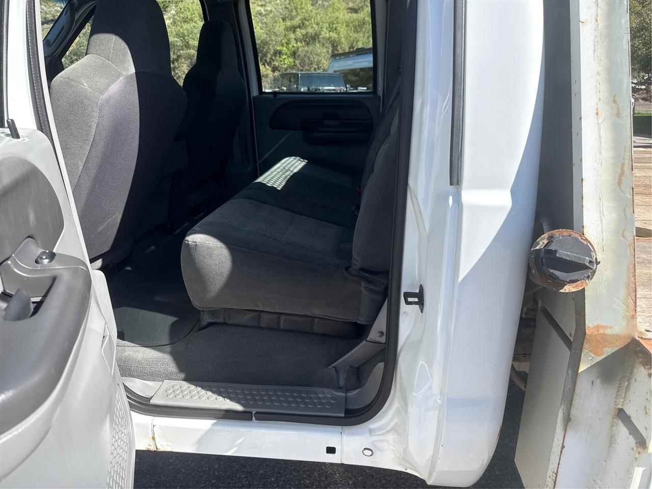 Ford Super Duty F-550 DRW  2003