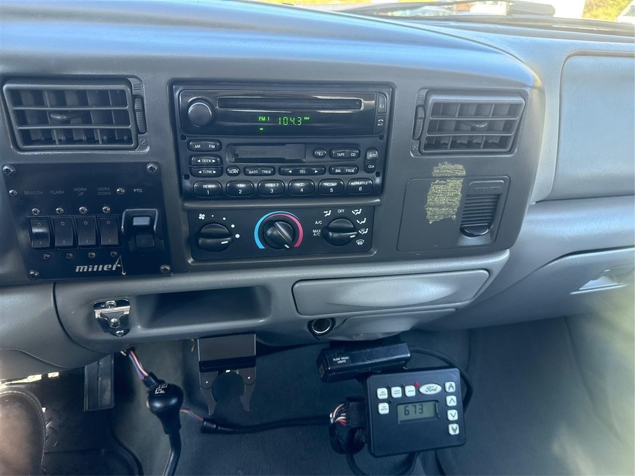 Ford Super Duty F-550 DRW  2003
