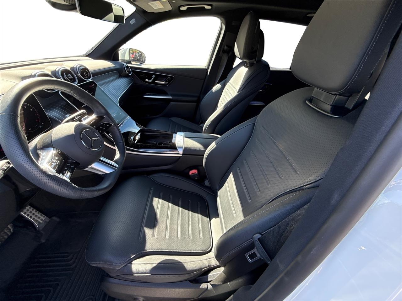 Mercedes-Benz GLC  2025