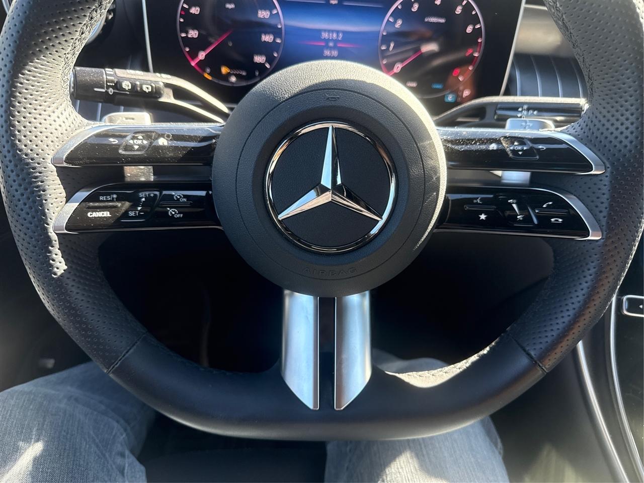 Mercedes-Benz GLC  2025