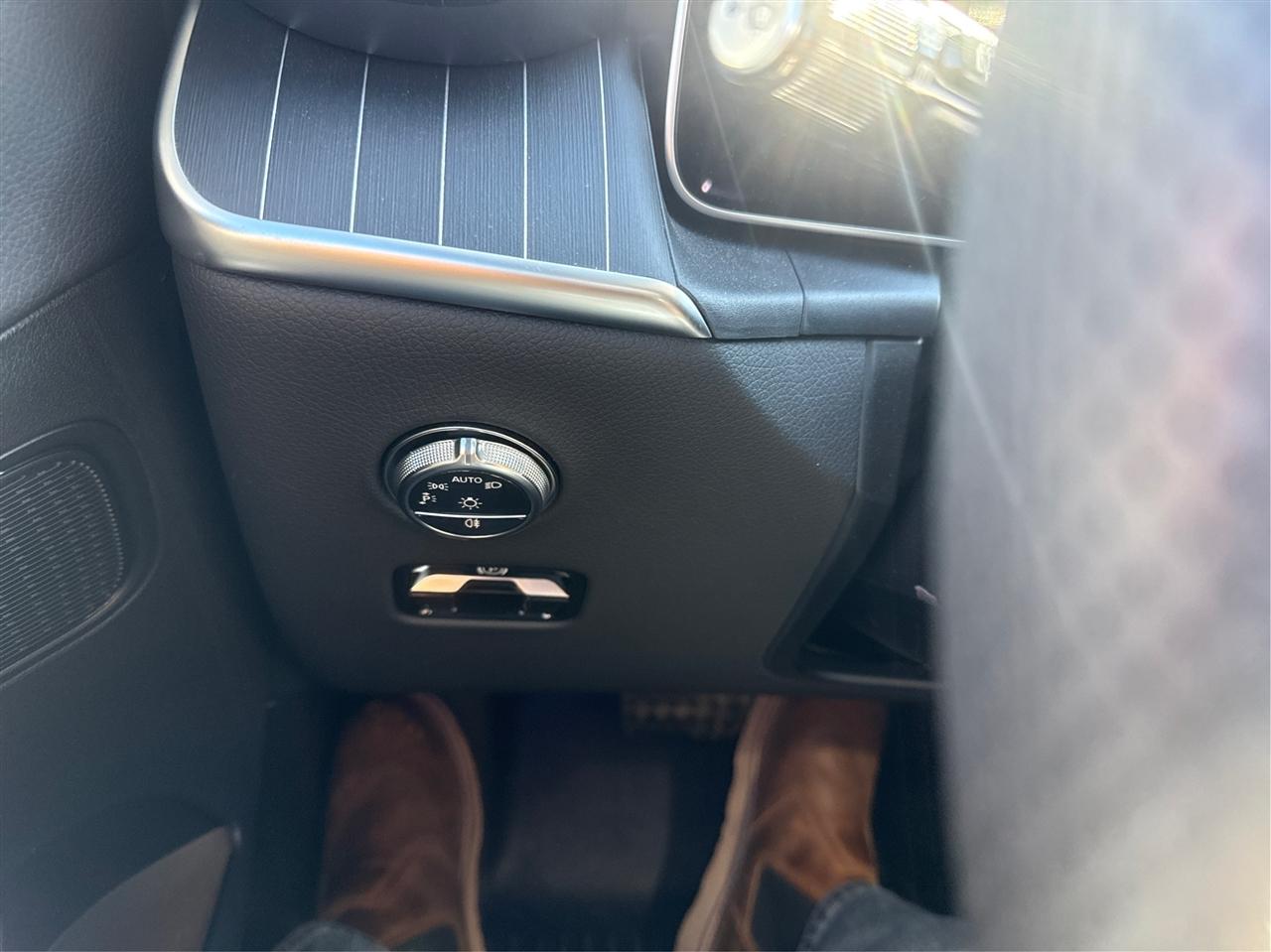 Mercedes-Benz GLC  2025