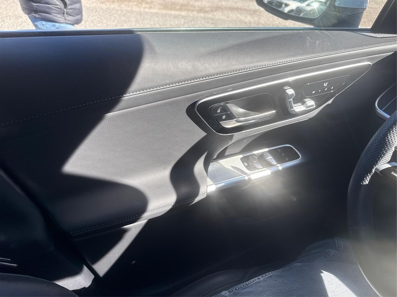 Mercedes-Benz GLC  2025