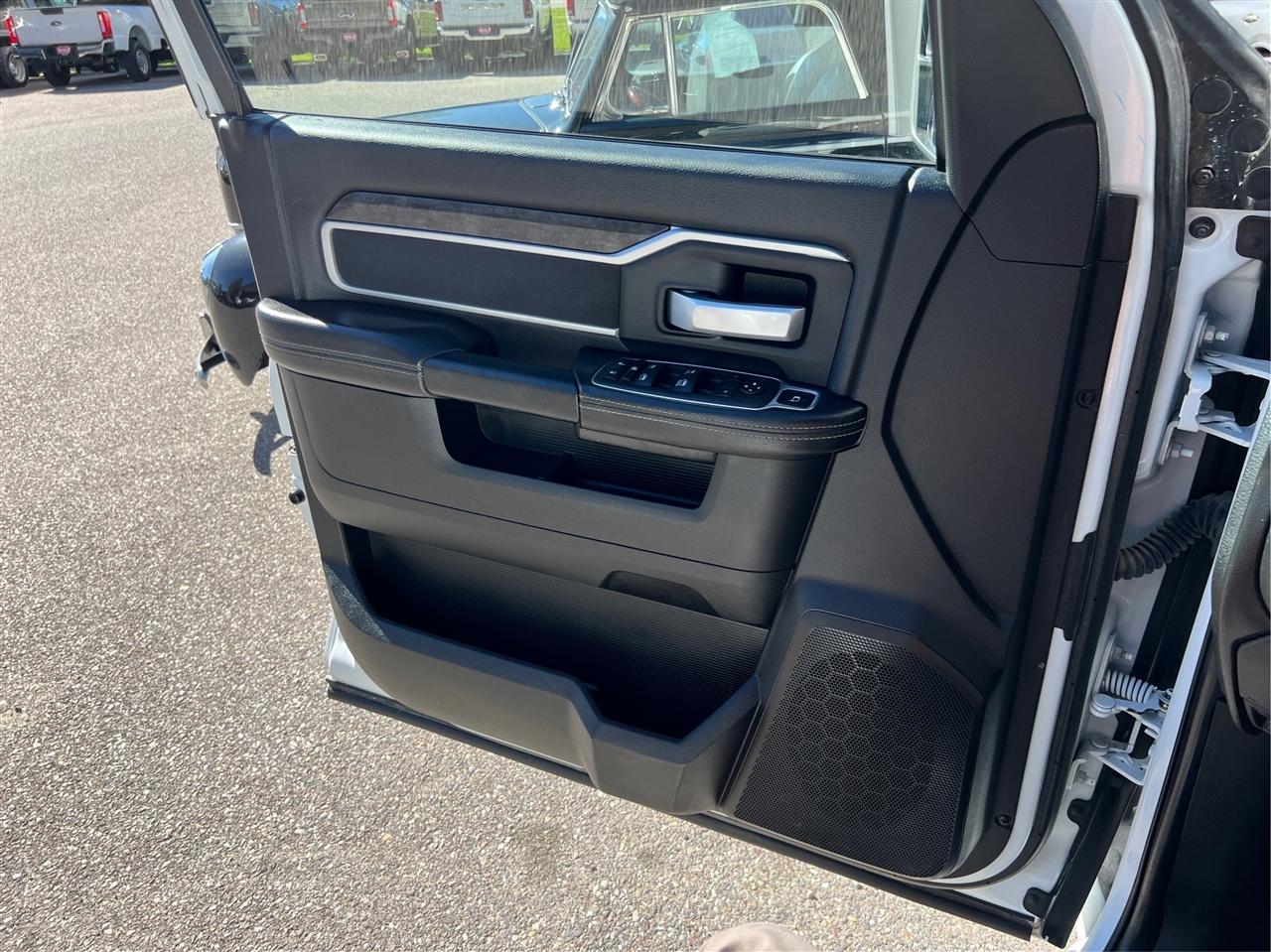 RAM 3500 Chassis Cab  2024