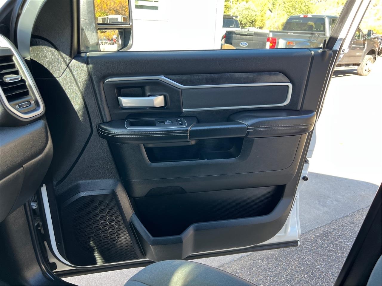 RAM 3500 Chassis Cab  2024