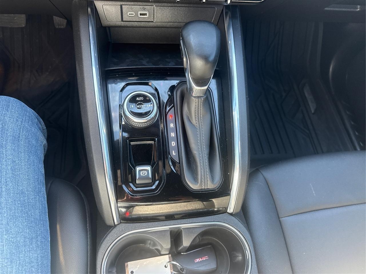 GMC Canyon  2024