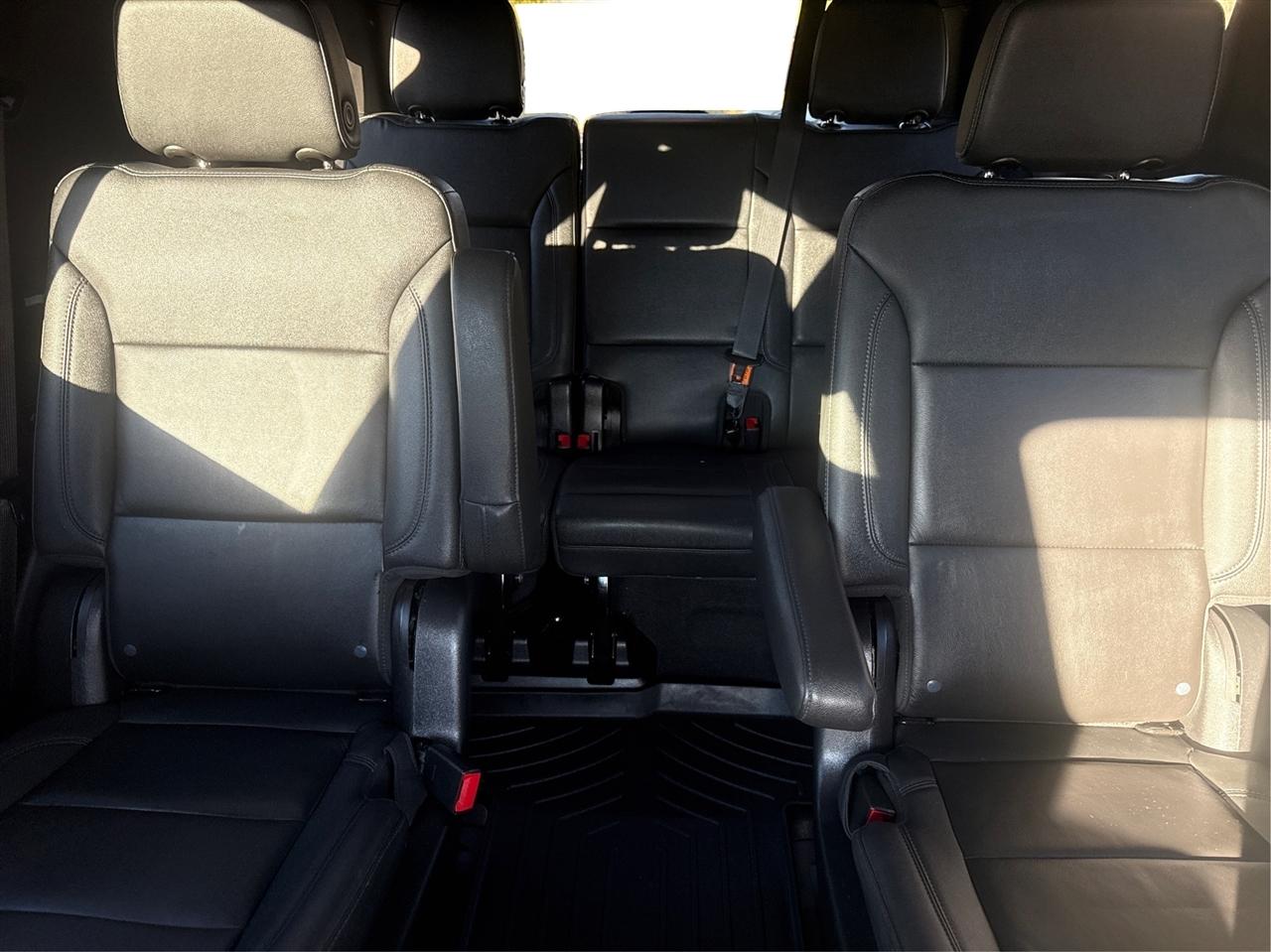 Chevrolet Tahoe photo 15