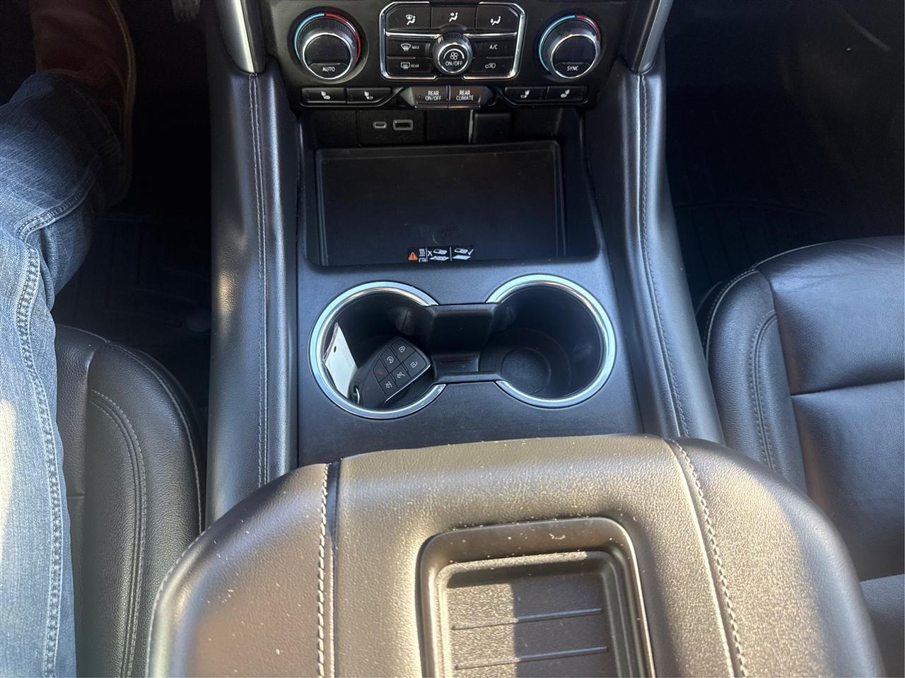 Chevrolet Tahoe photo 17