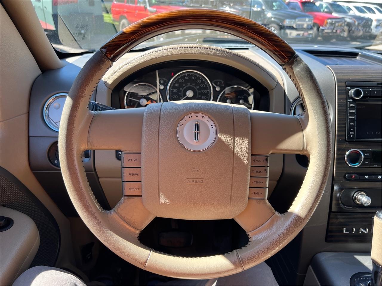 Lincoln Mark LT  2008