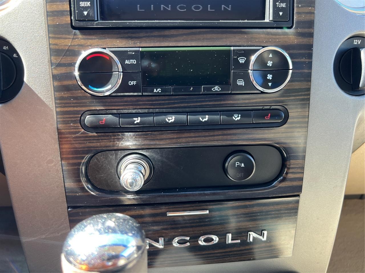 Lincoln Mark LT  2008
