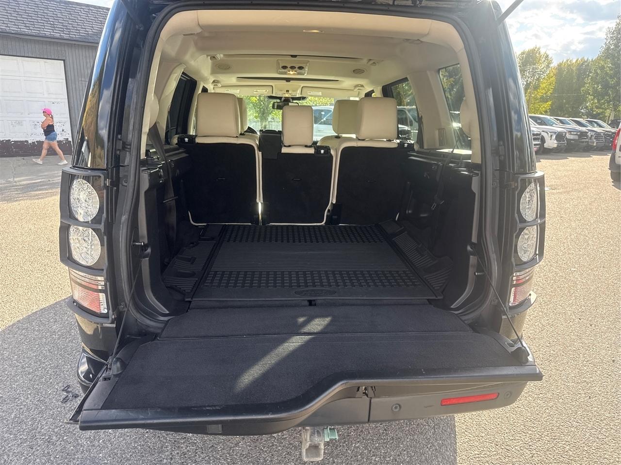 Land Rover LR4  2015