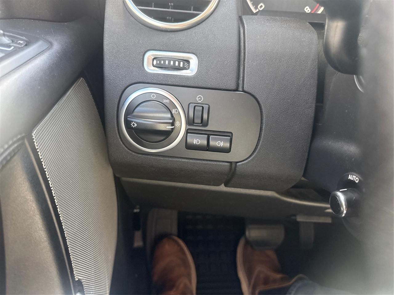 Land Rover LR4  2015