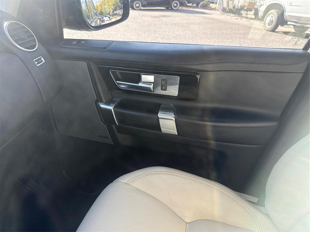 Land Rover LR4  2015