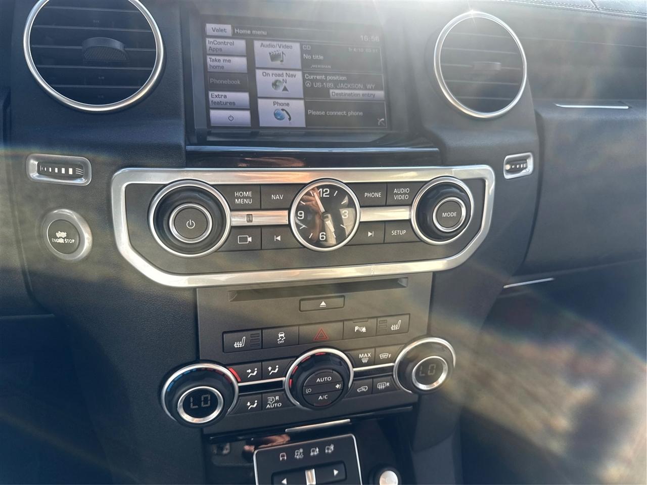 Land Rover LR4  2015
