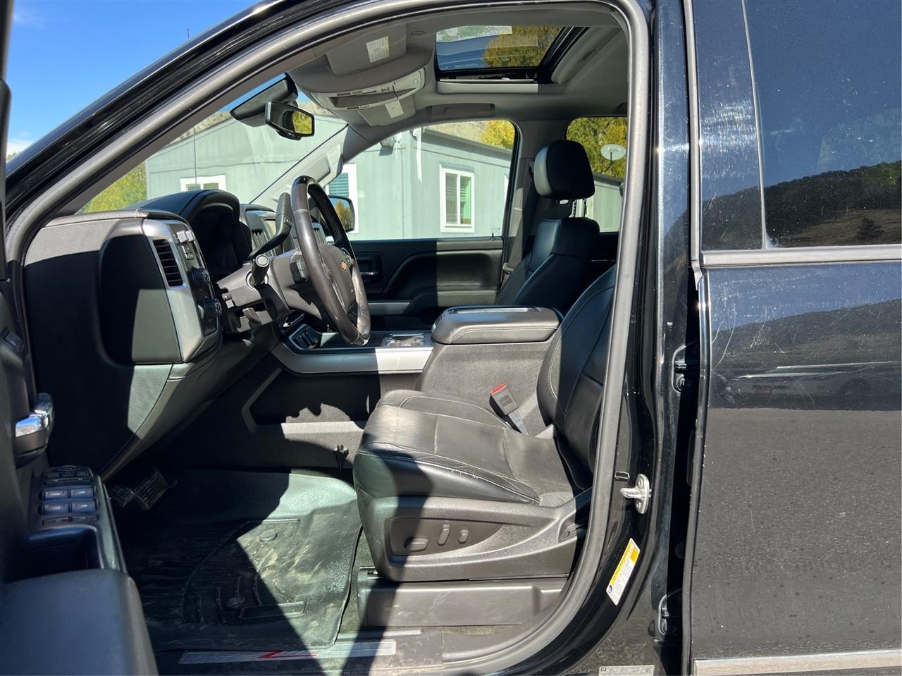 Chevrolet Silverado photo 9