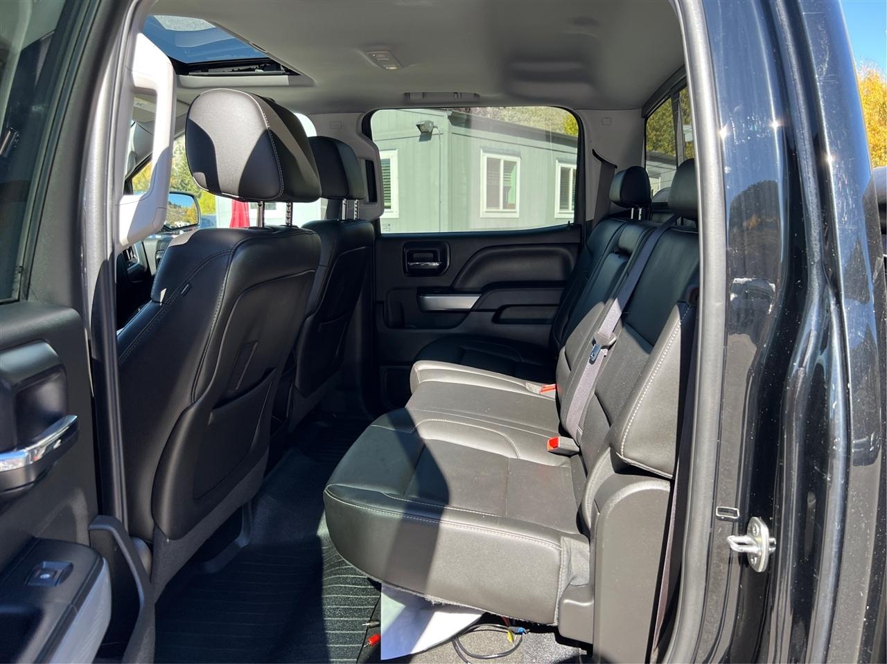 Chevrolet Silverado photo 10