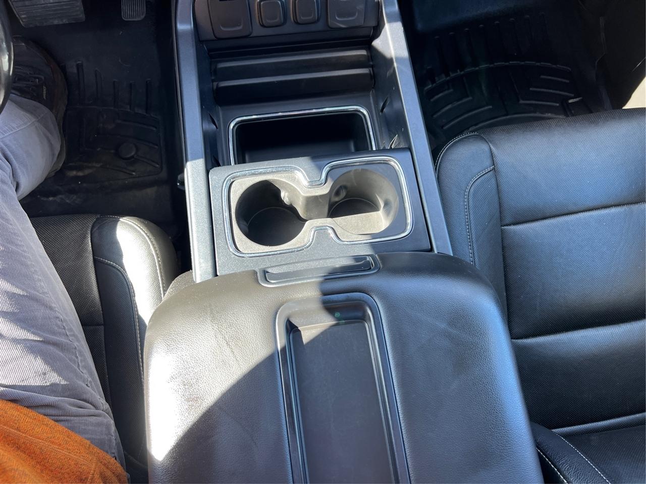 Chevrolet Silverado photo 17