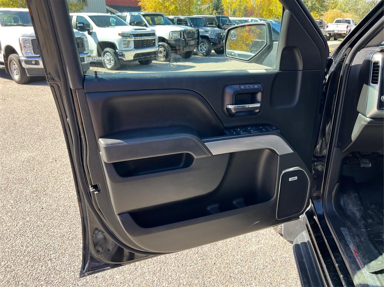 Chevrolet Silverado photo 20