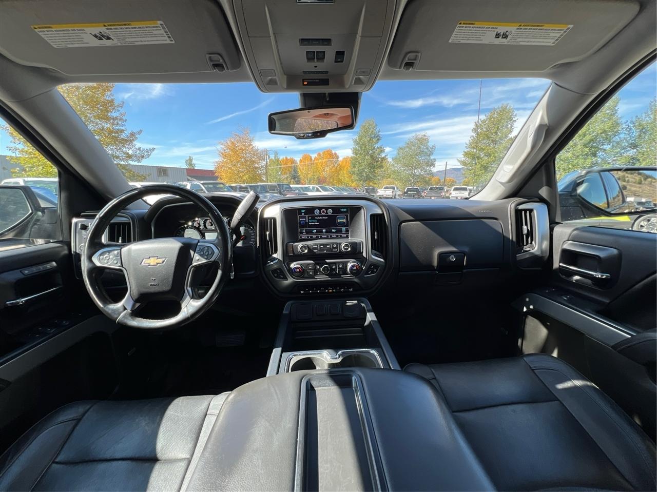 Chevrolet Silverado photo 27