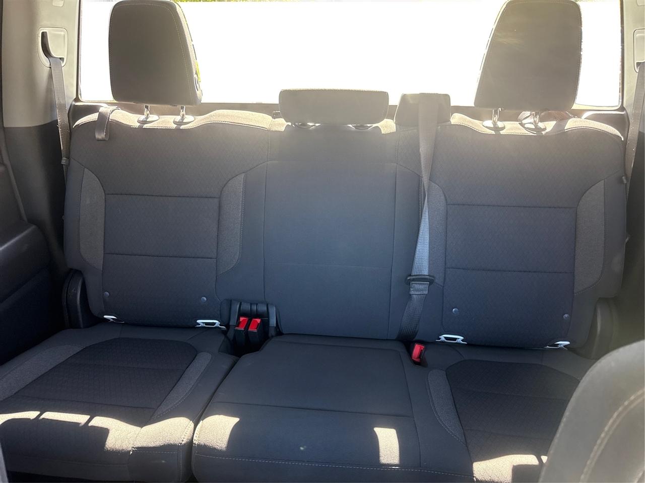 Chevrolet Silverado HD photo 15