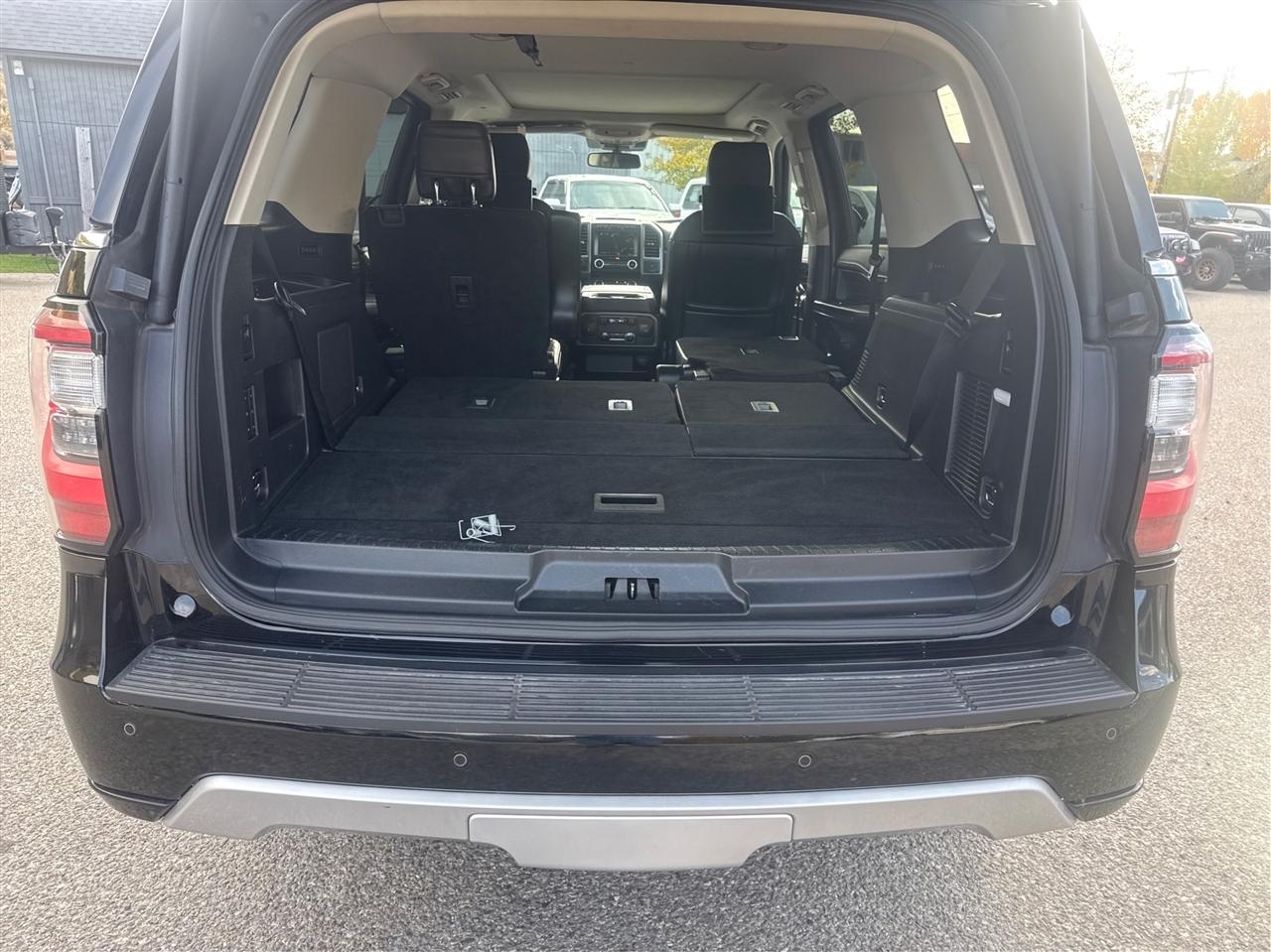 Ford Expedition photo 12