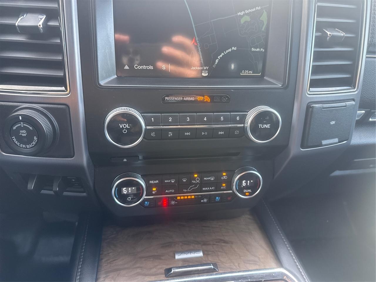 Ford Expedition photo 26