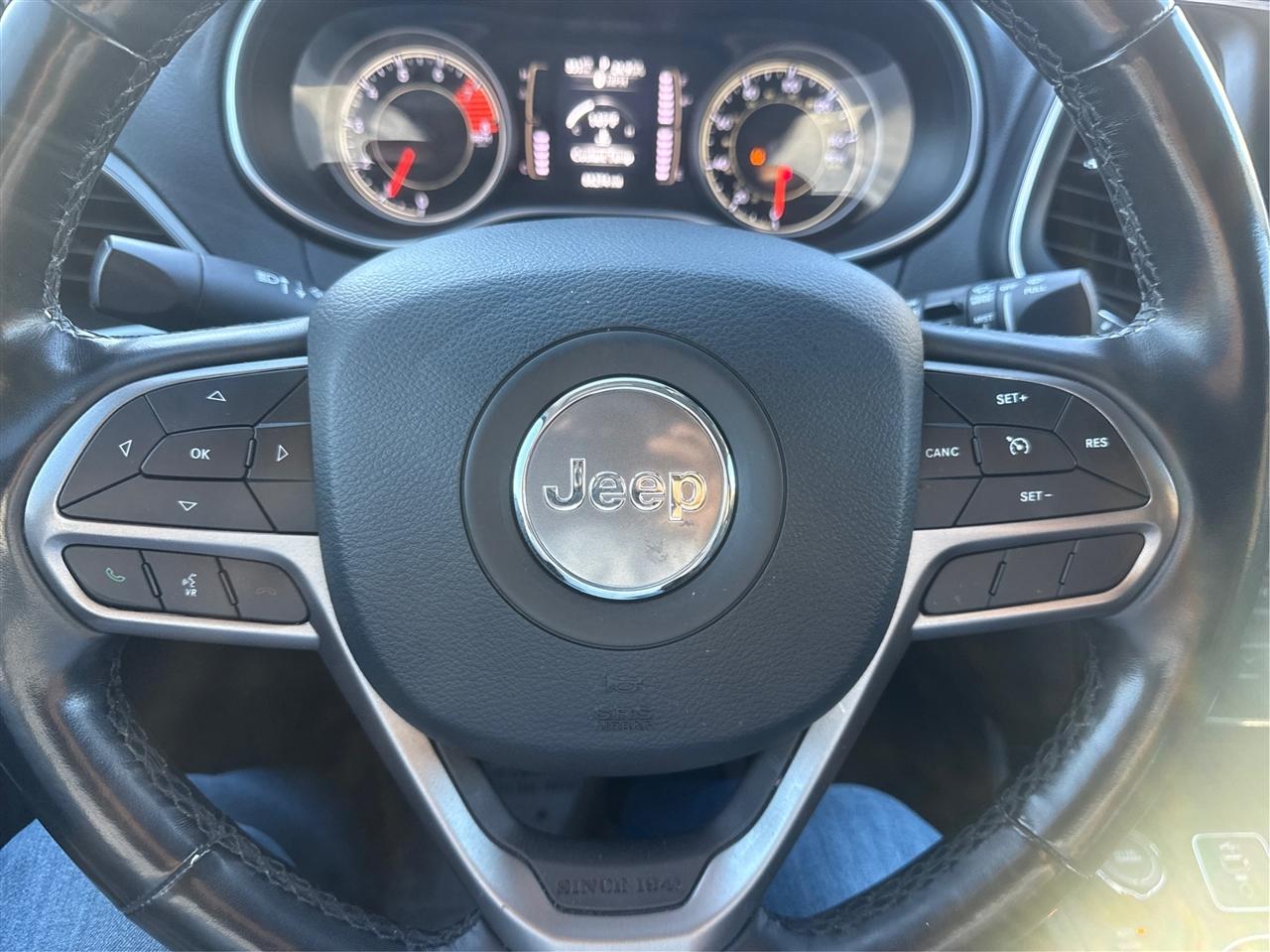Jeep Cherokee  2020