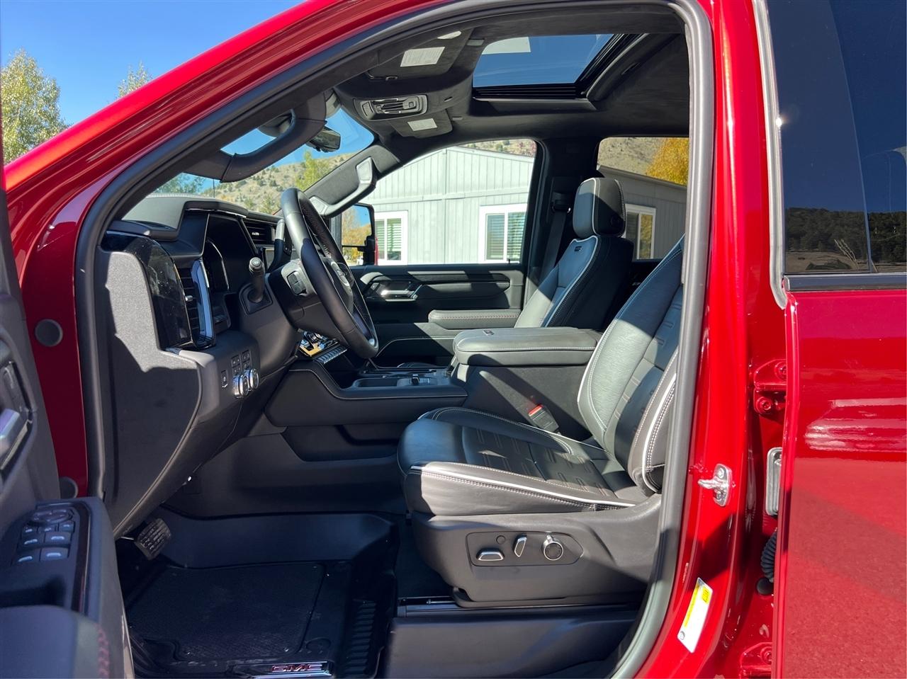 GMC Sierra 2500HD 4WD Crew Cab 159" AT4X 2026