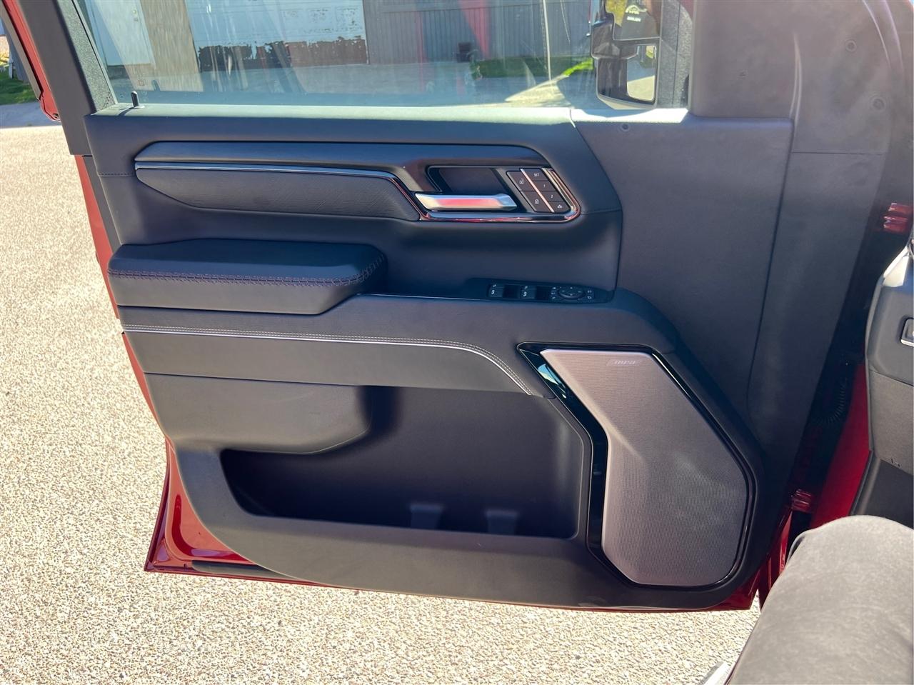 GMC Sierra 2500HD 4WD Crew Cab 159" AT4X 2026