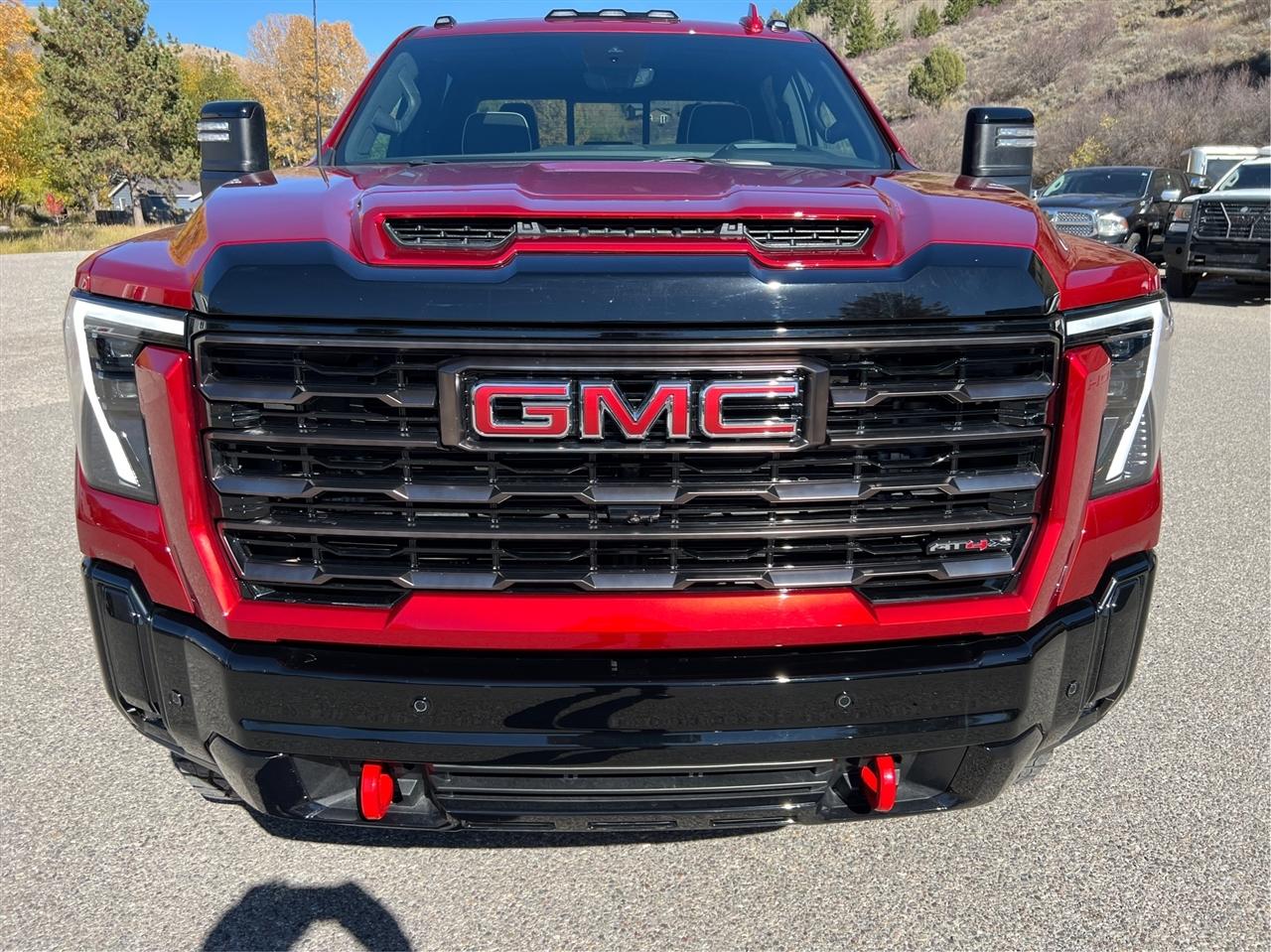 GMC Sierra 2500HD 4WD Crew Cab 159" AT4X 2026