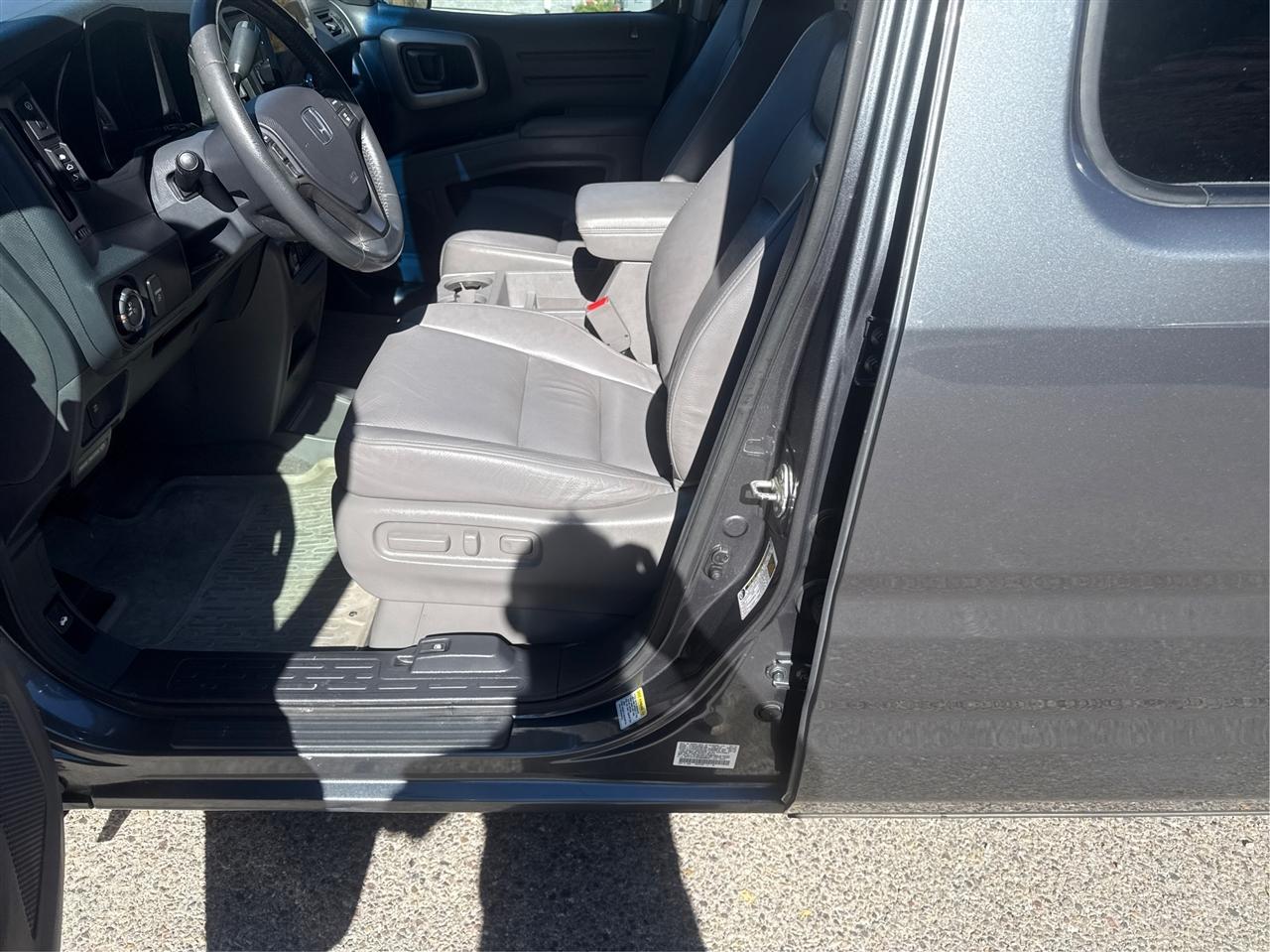 Honda Ridgeline photo 9