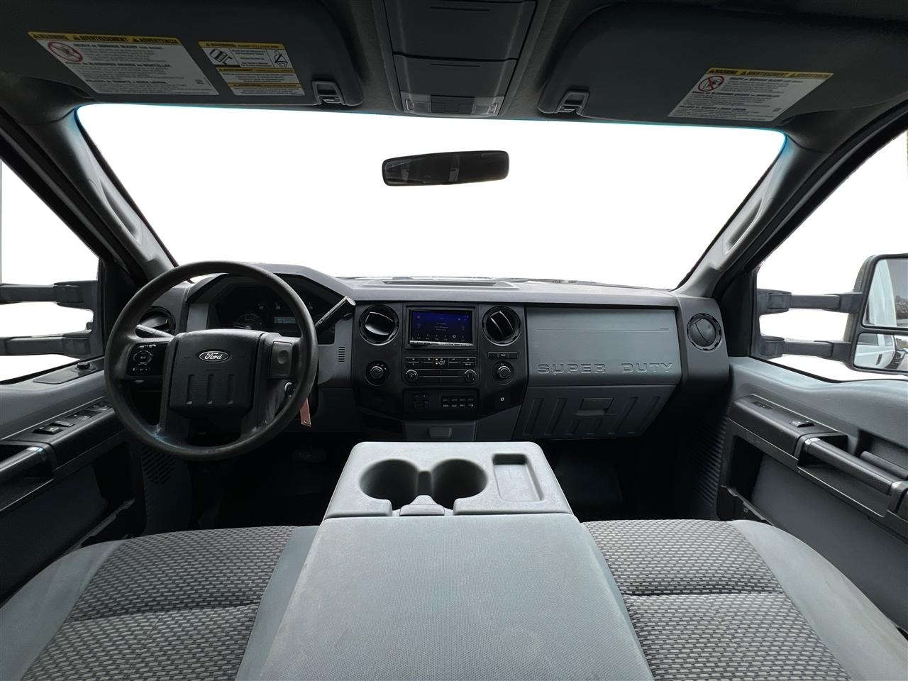 Ford Super Duty F-550 DRW  2012