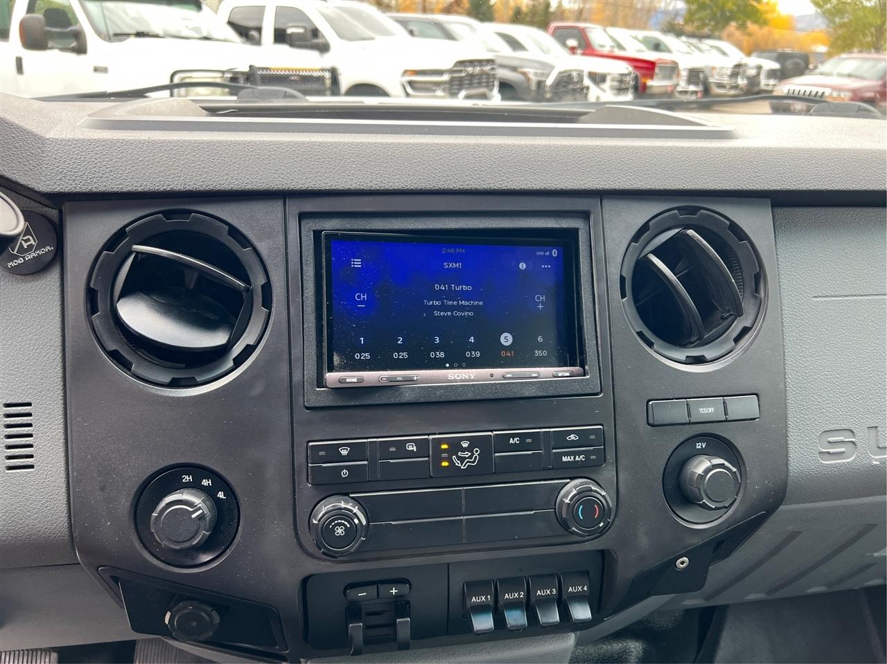 Ford Super Duty F-550 DRW  2012