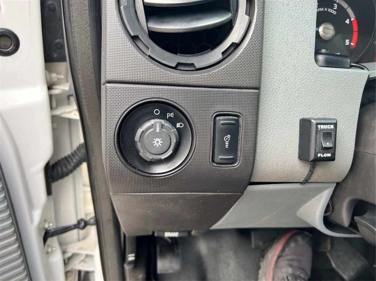 Ford Super Duty F-550 DRW  2012