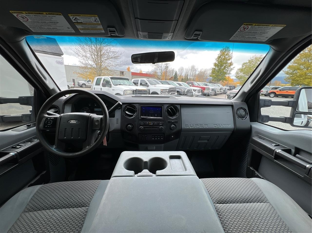 Ford Super Duty F-550 DRW  2012